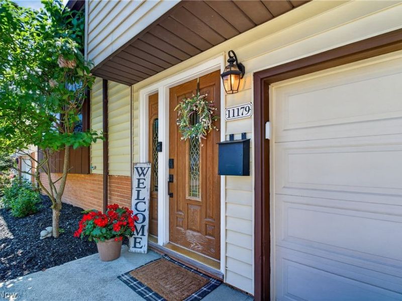 11179 Lafayette Drive, Parma Heights, OH 44130 Photo 4