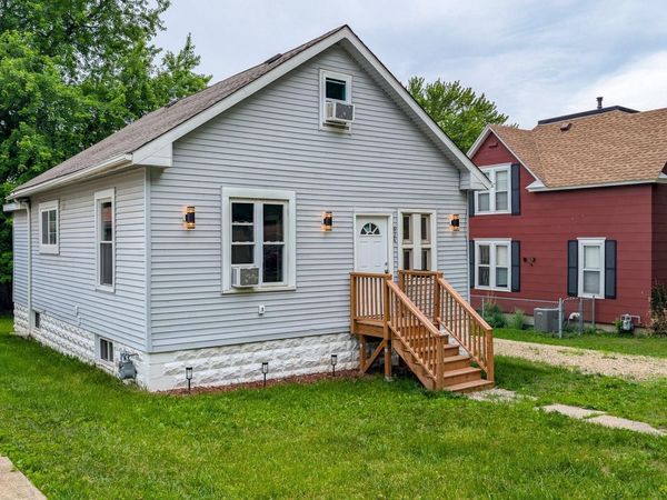 624 E Hawthorne Street , Albert Lea, MN 56007