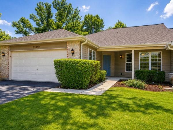 21359 Silktree Circle , Plainfield, IL 60544