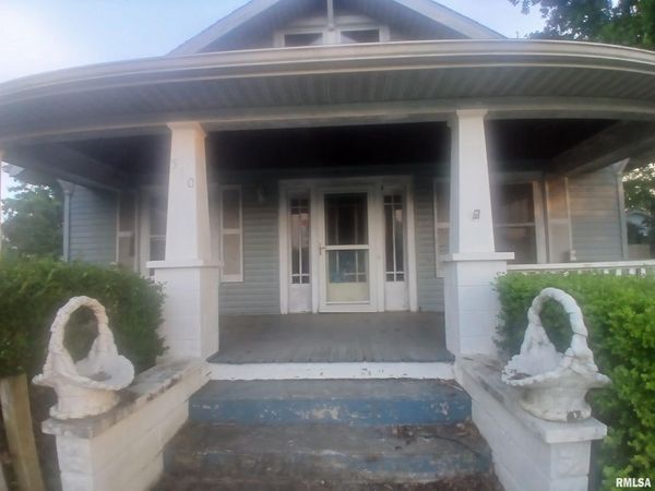 510 W MULBERRY Street, Pinckneyville, IL 62274