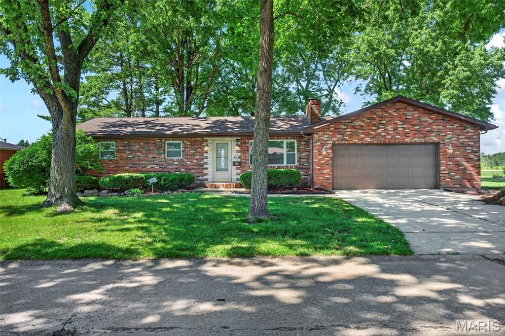 2657 Angela Drive, Granite City, IL 62040 Main Photo