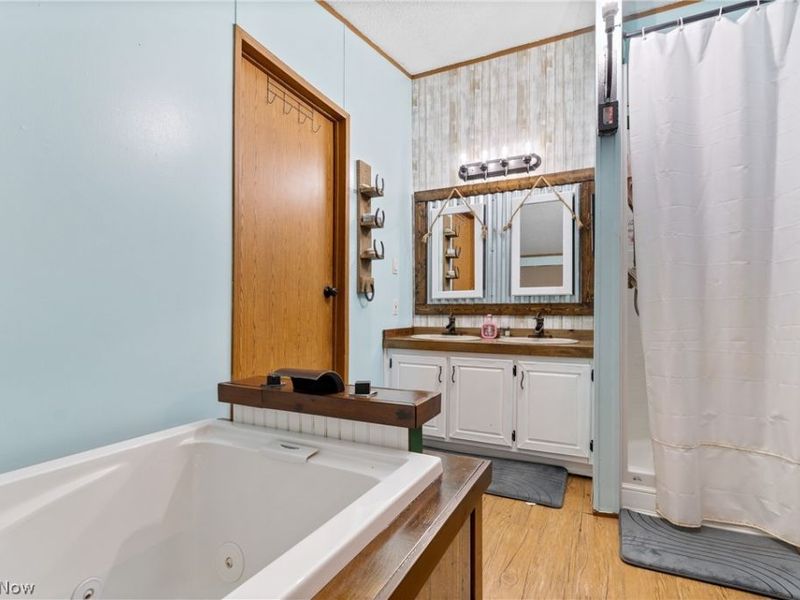 8600 Memorial Road NE, Kensington, OH 44427 Photo 18