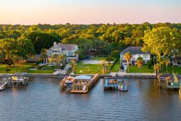 2313 Lazy River Drive photo 4