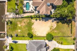 2313 Lazy River Drive photo 4
