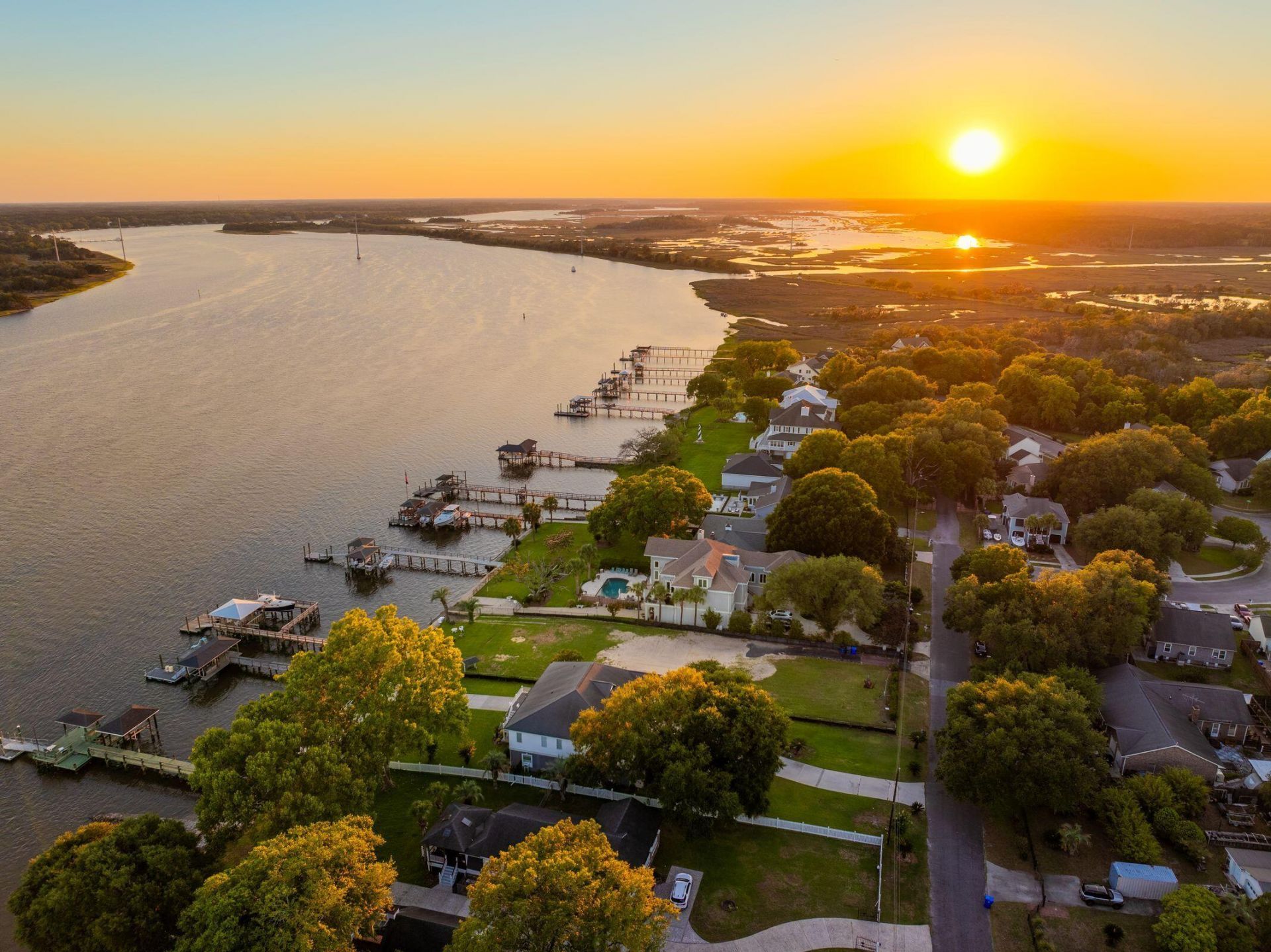 2313 Lazy River Drive Photo 4