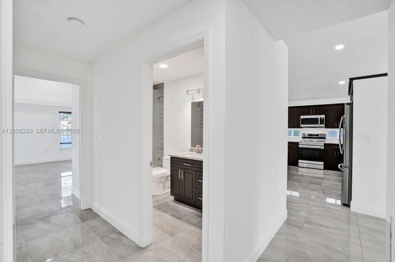 17961 SW 27th St, Miramar, FL 33029 Photo