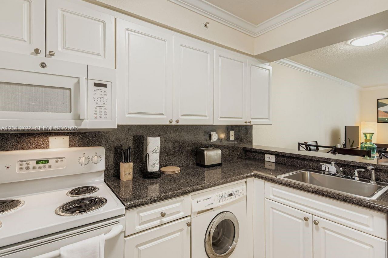 2501 S Ocean Dr, Unit 1032, Hollywood, FL 33019 Photo