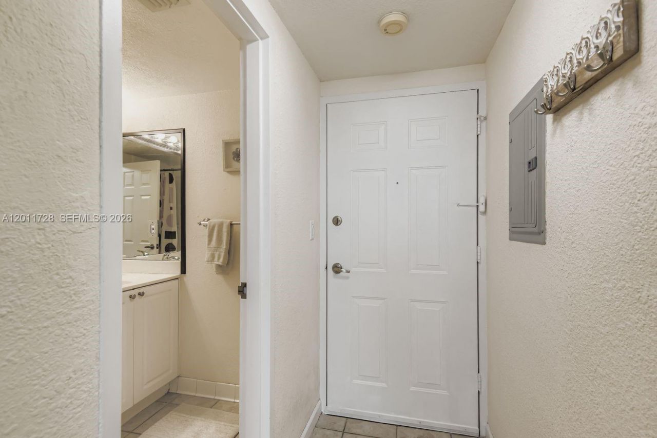 2501 S Ocean Dr, Unit 1032, Hollywood, FL 33019 Photo