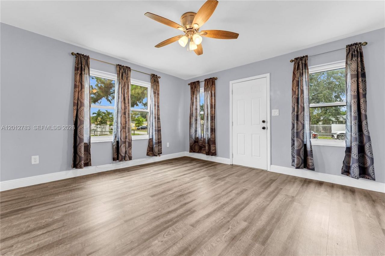9301 NW 20th Ave , Miami, FL 33147 Photo