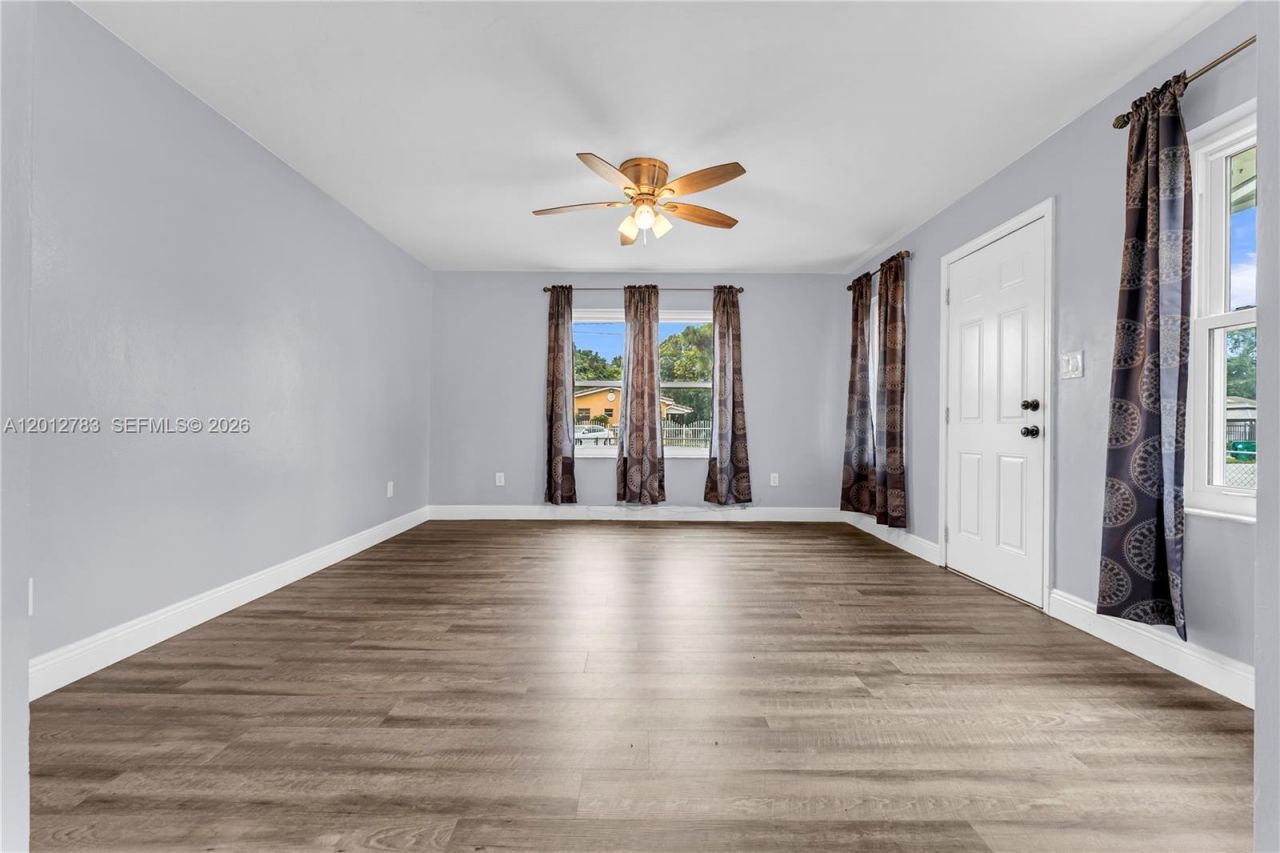 9301 NW 20th Ave , Miami, FL 33147 Photo