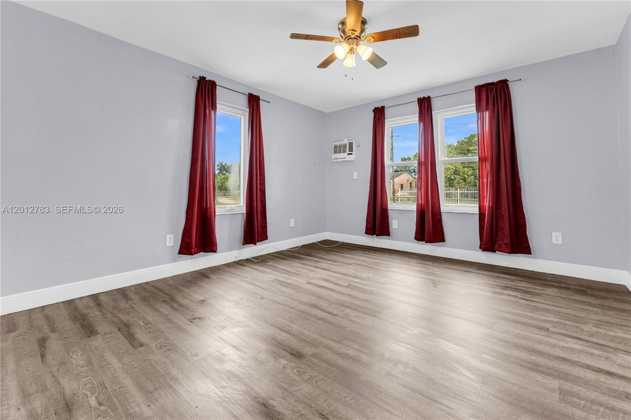 9301 NW 20th Ave , Miami, FL 33147 Photo