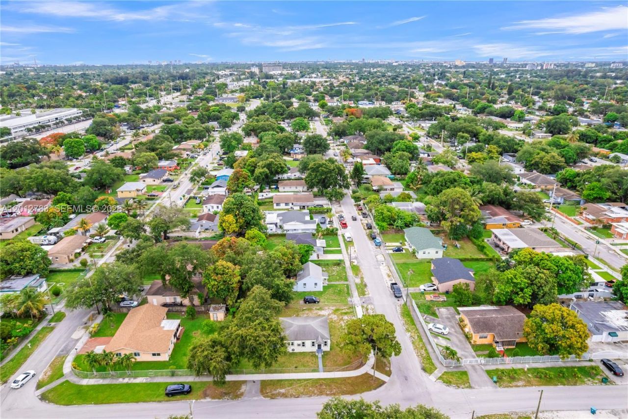 9301 NW 20th Ave , Miami, FL 33147 Photo