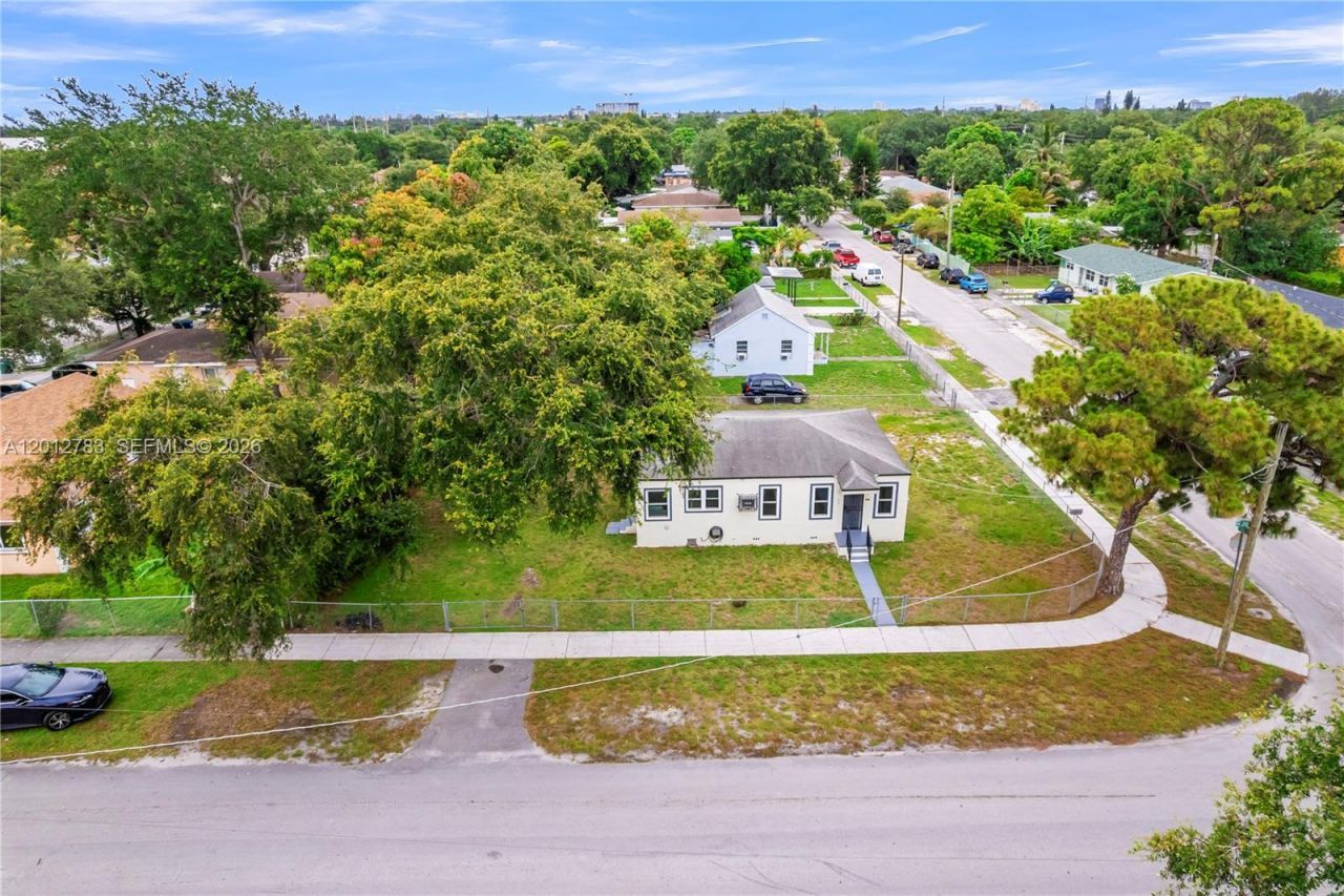 9301 NW 20th Ave , Miami, FL 33147 Photo