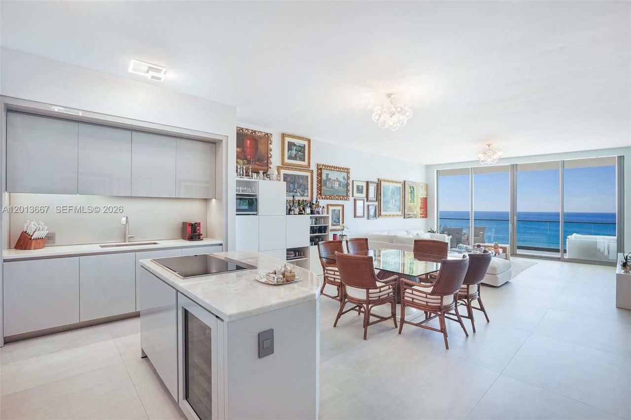 18975 Collins Ave , Unit 501, Sunny Isles Beach, FL 33160 Photo