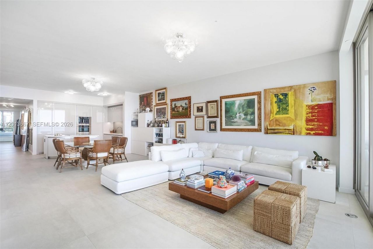 18975 Collins Ave , Unit 501, Sunny Isles Beach, FL 33160 Photo