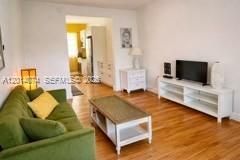 439 15th St, Unit 11, Miami Beach, FL 33139 Photo