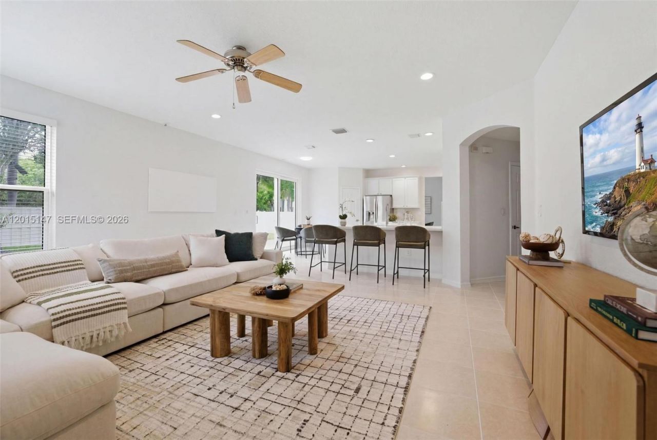 13845 NW 14th St , Pembroke Pines, FL 33028 Photo