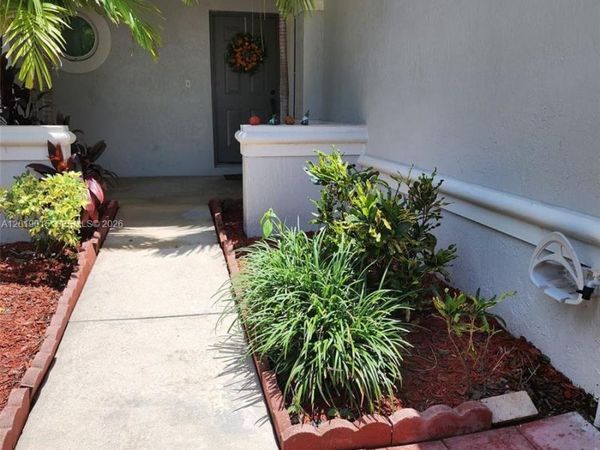 8014 Big Pine Way , Riviera Beach, FL 33407