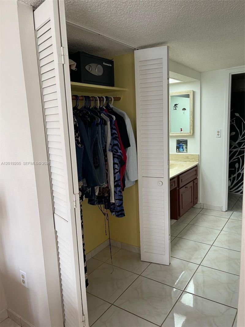 5701 Collins Ave, Unit 511, Miami Beach, FL 33140 Photo