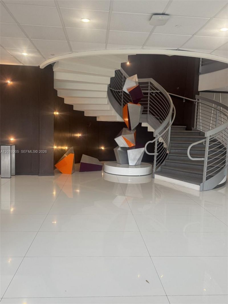 5701 Collins Ave, Unit 511, Miami Beach, FL 33140 Photo