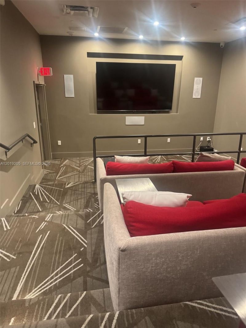 5701 Collins Ave , Unit 511, Miami Beach, FL 33140 Photo