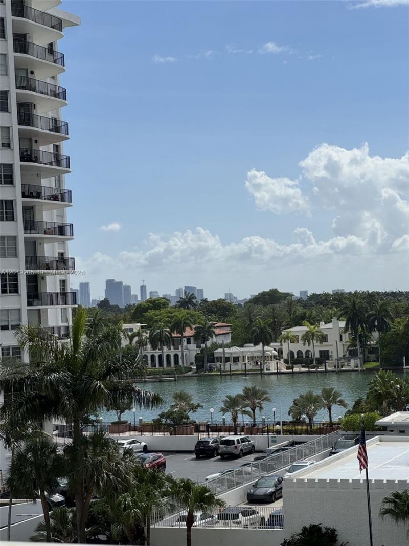 5701 Collins Ave, Unit 511, Miami Beach, FL 33140 Photo