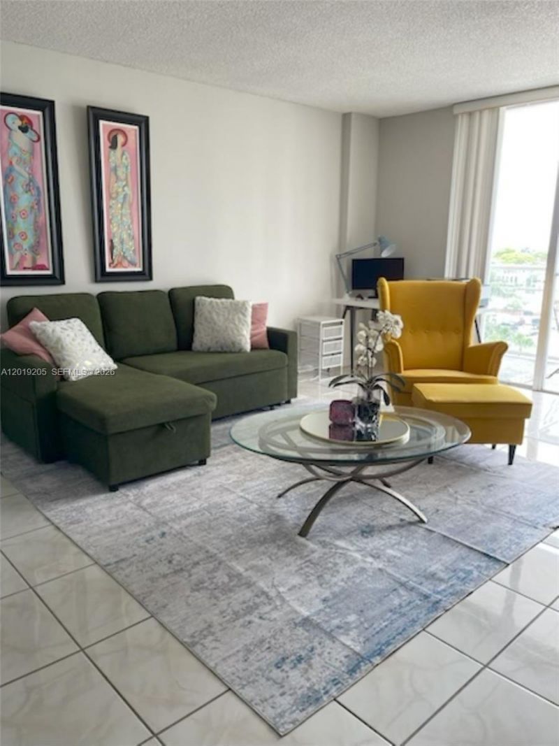 5701 Collins Ave , Unit 511, Miami Beach, FL 33140 Photo