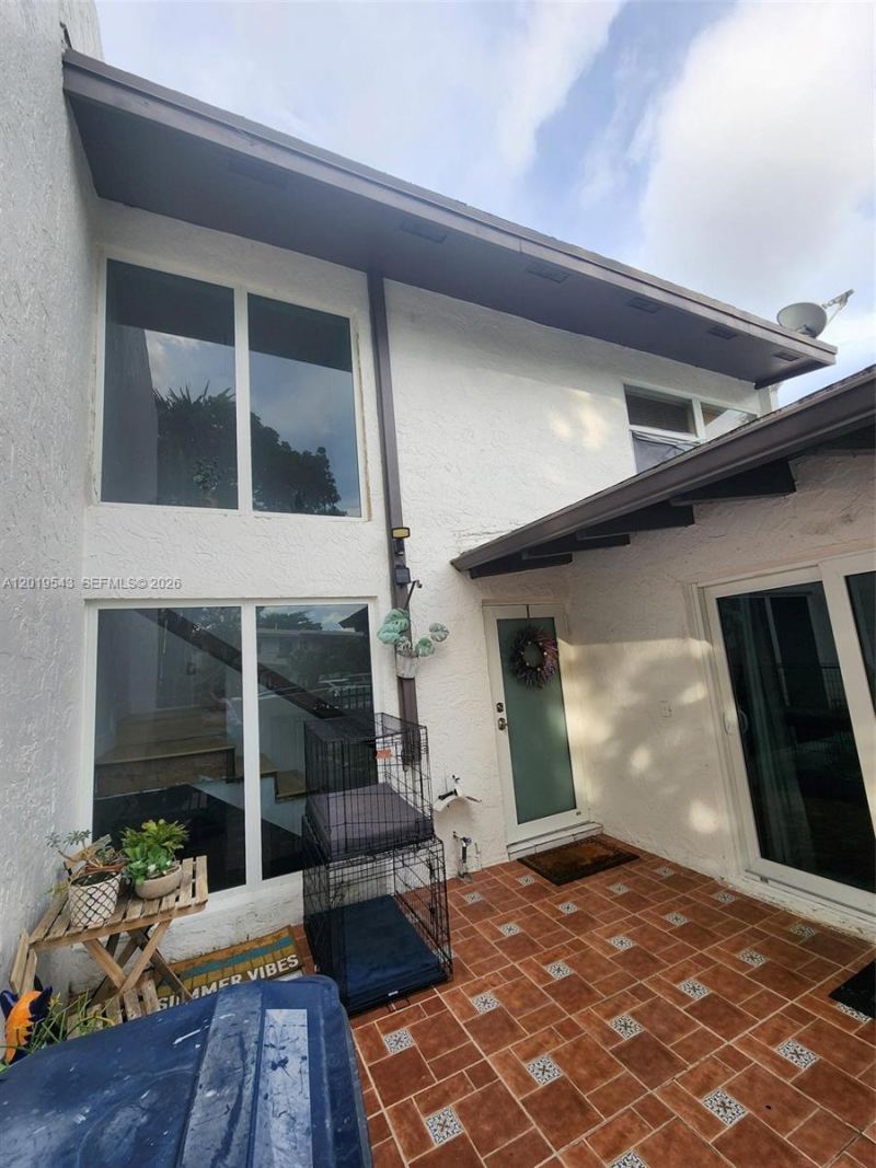 6931 SW 111th Ct , Miami, FL 33173 Photo