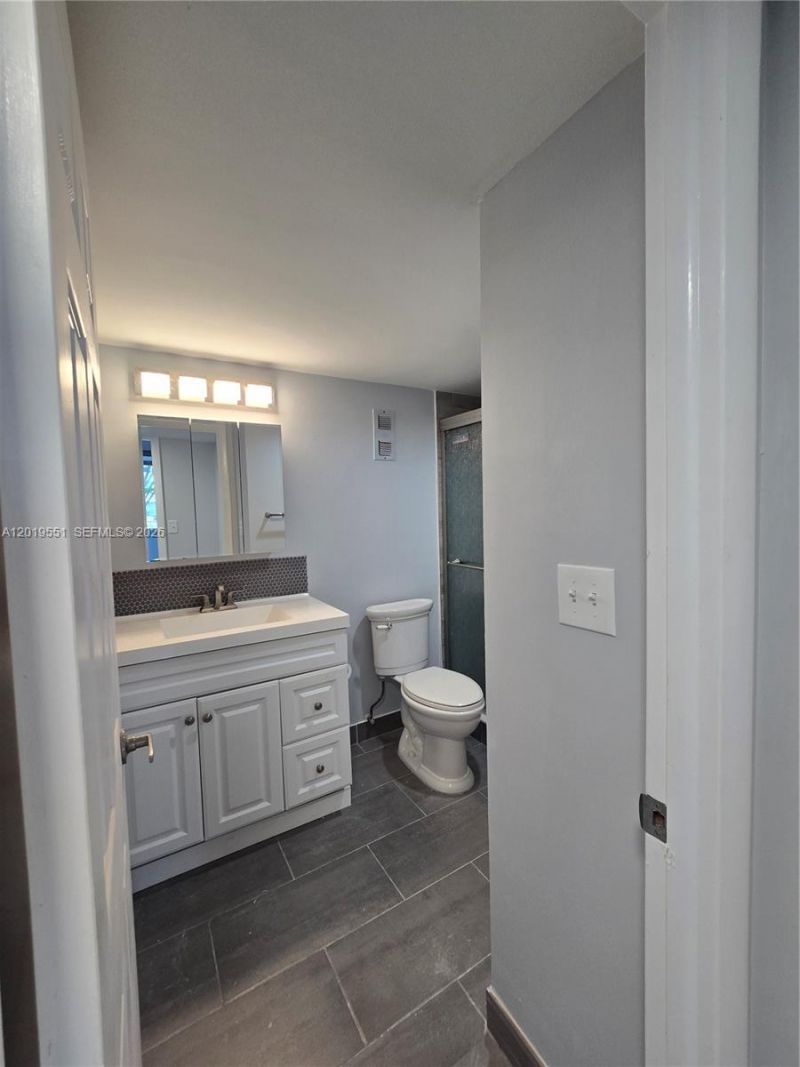 2761 Taft St , Unit 106, Hollywood, FL 33020 Photo
