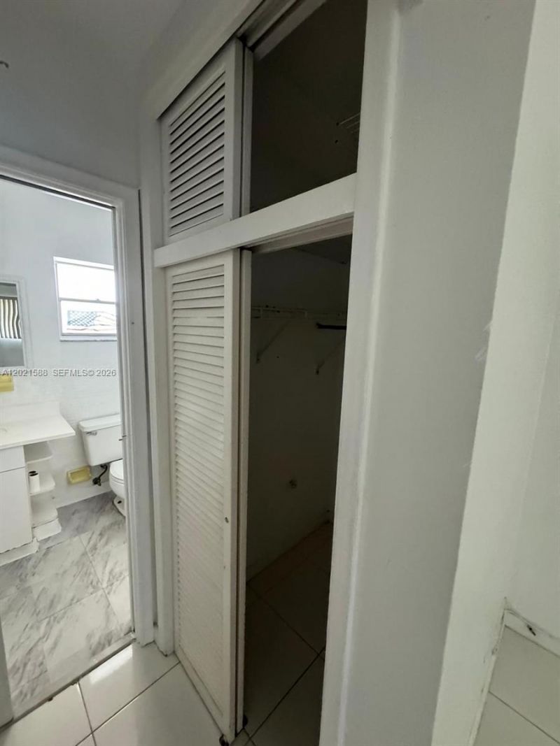 20201 NE 29th Ct , Unit D329, Aventura, FL 33180 Photo