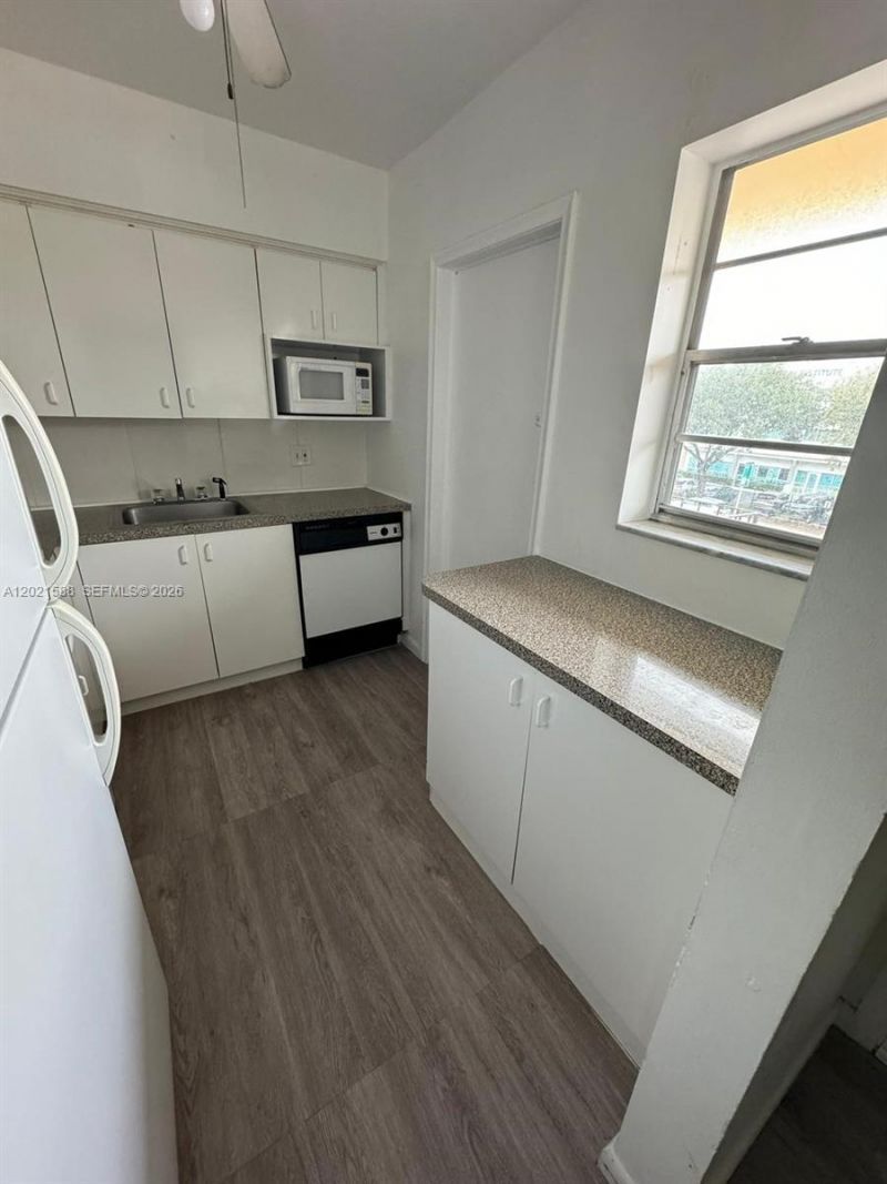 20201 NE 29th Ct , Unit D329, Aventura, FL 33180 Photo