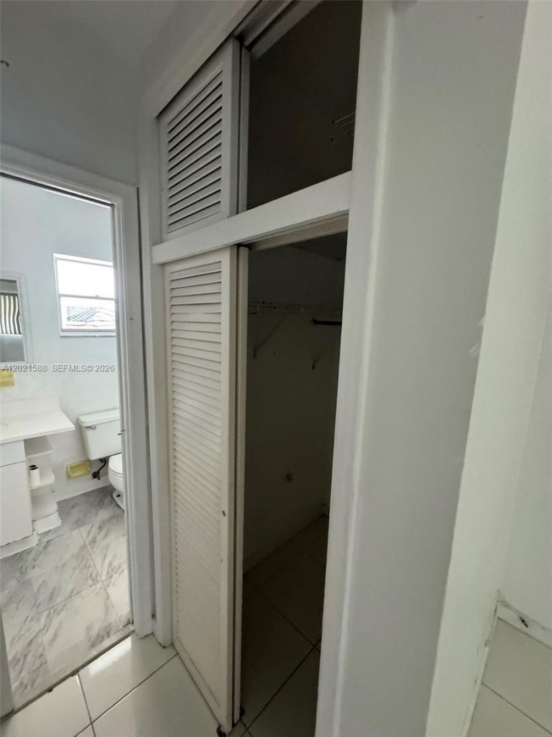 20201 NE 29th Ct , Unit D329, Aventura, FL 33180 Photo
