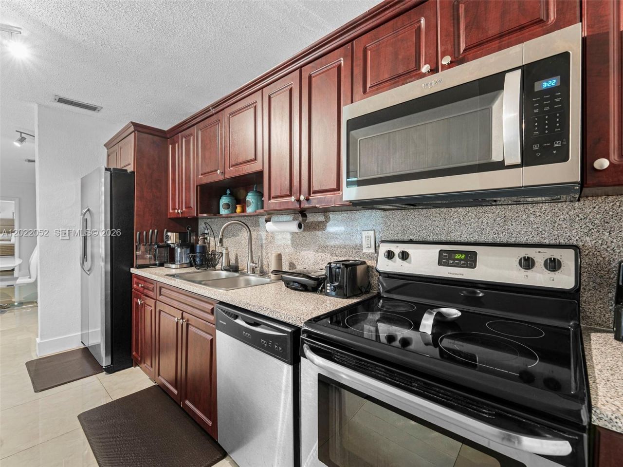 1752 NW 108th St , Miami, FL 33167 Photo