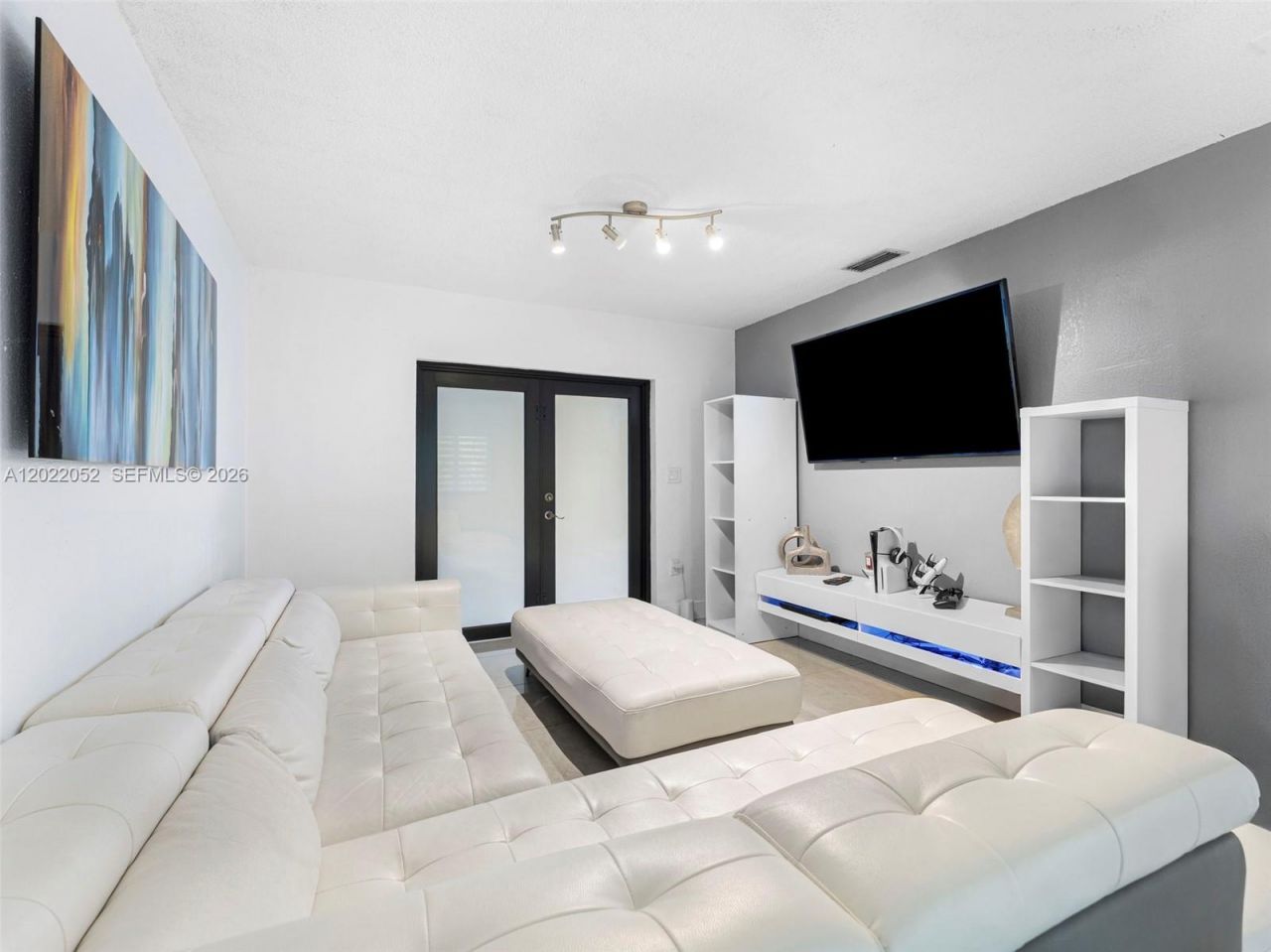 1752 NW 108th St , Miami, FL 33167 Photo