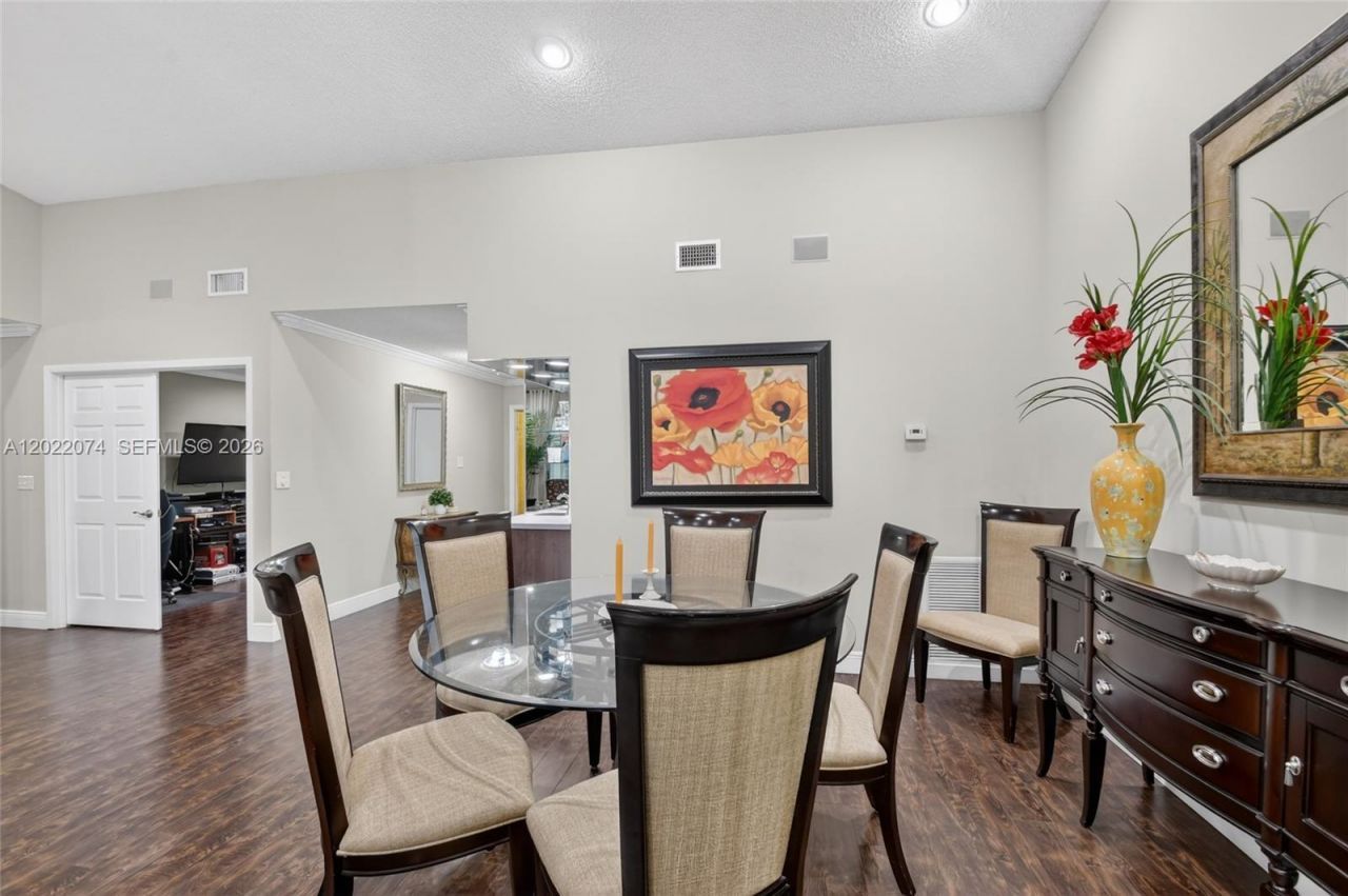 6989 Clover Ct, Lake Worth, FL 33467 Photo