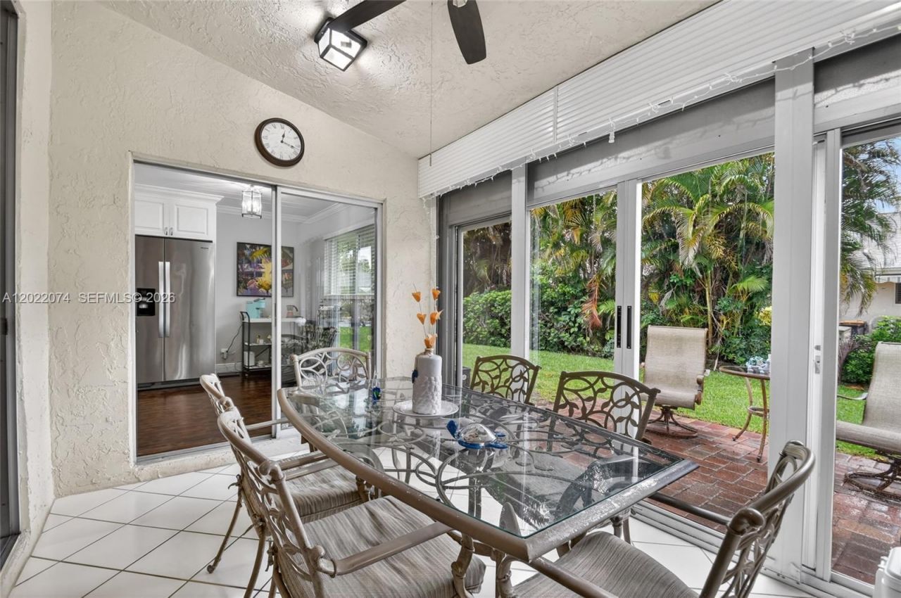 6989 Clover Ct, Lake Worth, FL 33467 Photo
