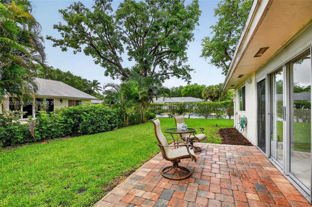 6989 Clover Ct, Lake Worth, FL 33467 Photo