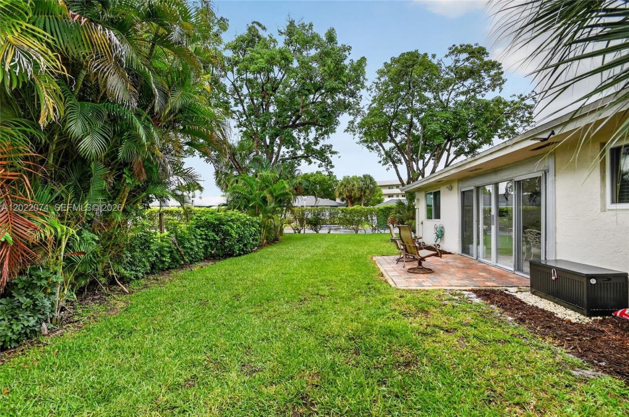 6989 Clover Ct, Lake Worth, FL 33467 Photo