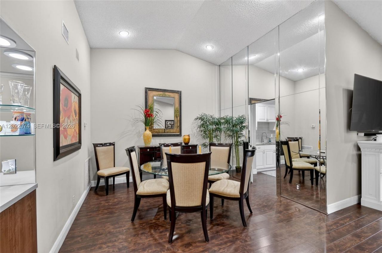 6989 Clover Ct, Lake Worth, FL 33467 Photo