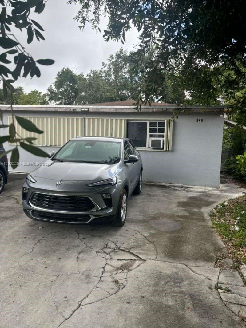 Please Call For Address, Miami, FL 33142 Photo