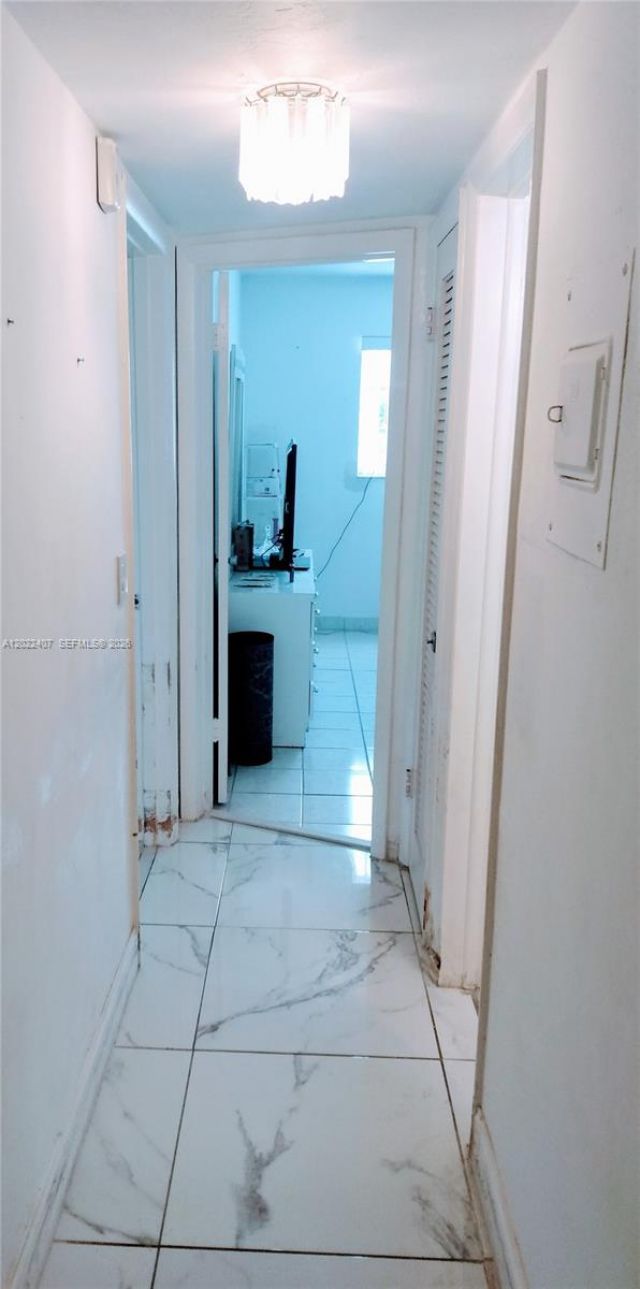 581 Blue Heron Dr, Unit 315-B, Hallandale Beach, FL 33009 Photo