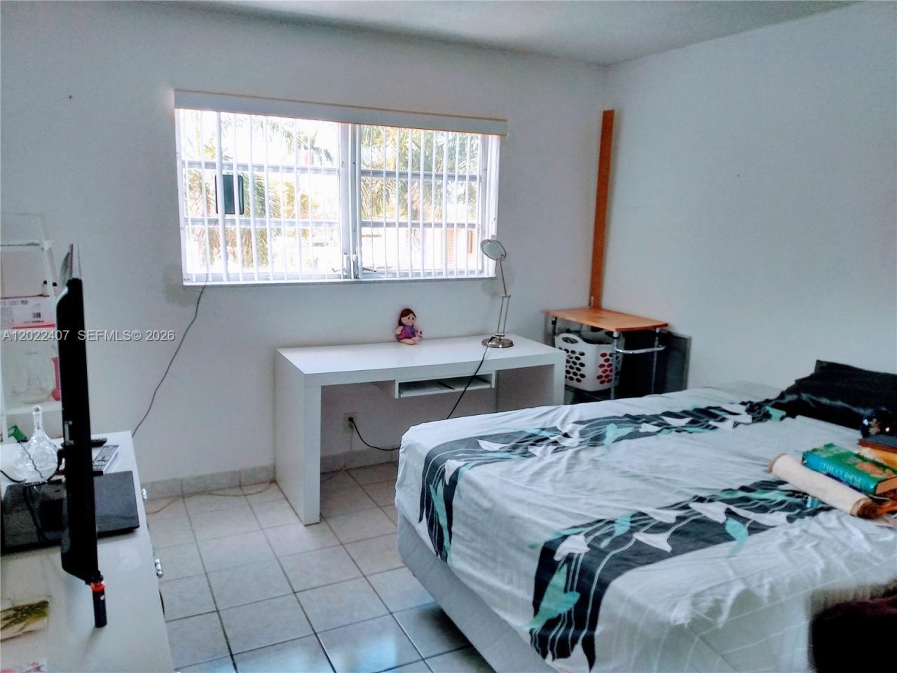 581 Blue Heron Dr, Unit 315-B, Hallandale Beach, FL 33009 Photo