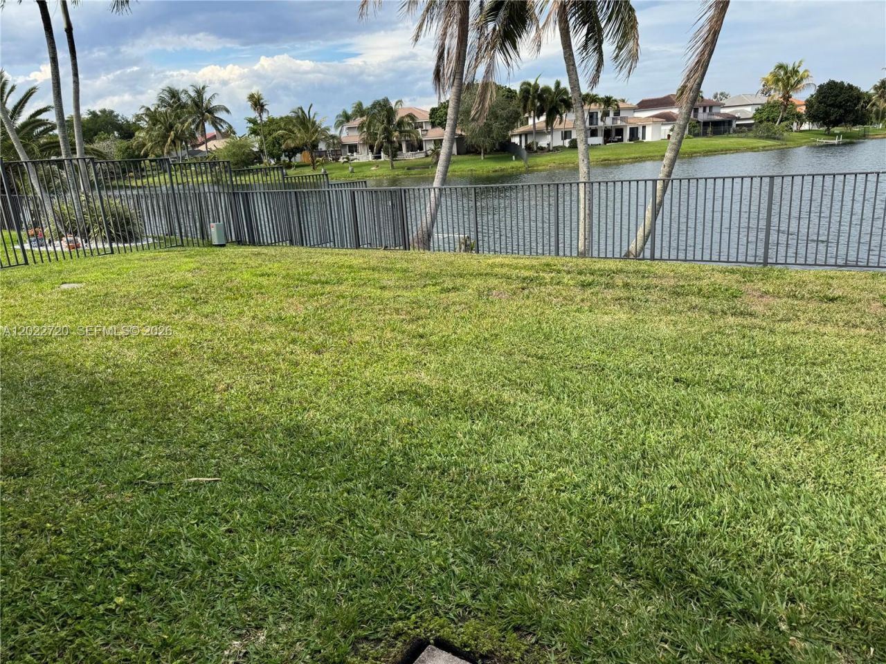 6950 W Wedgewood Ave , Davie, FL 33331 Photo