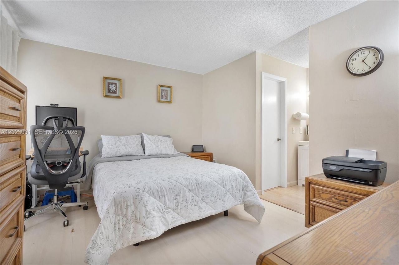 15635 SW 74th Cir Dr , Unit 11, Miami, FL 33193 Photo