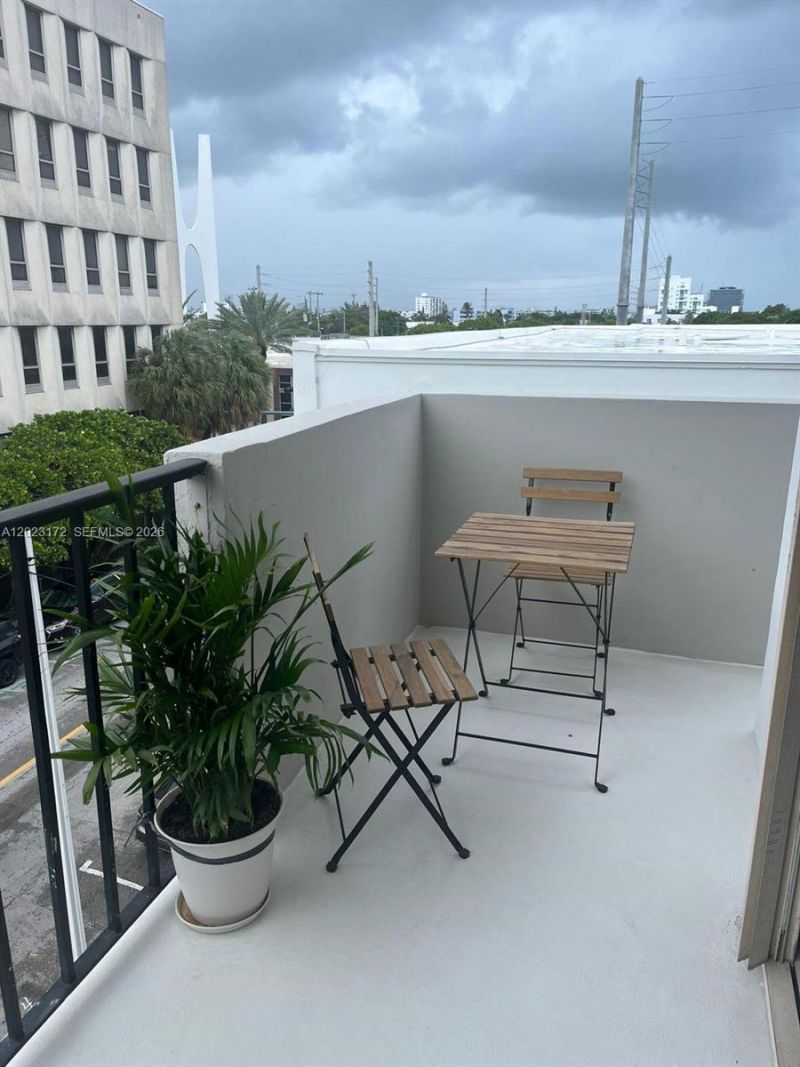 6965 Harding Ave , Unit 401, Miami Beach, FL 33141 Photo