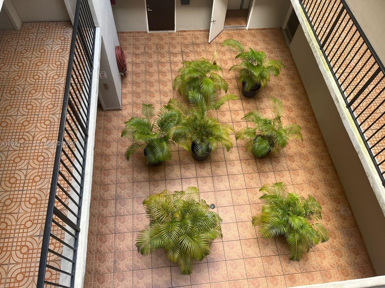 6965 Harding Ave , Unit 401, Miami Beach, FL 33141 Photo