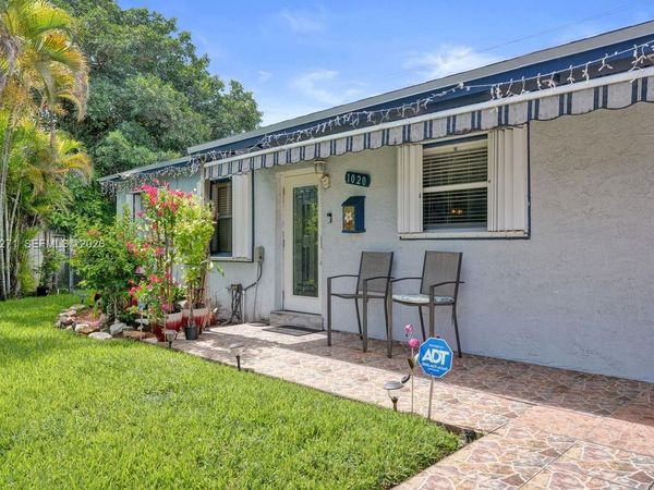 1020 NW 25th Ave, Fort Lauderdale, FL 33311
