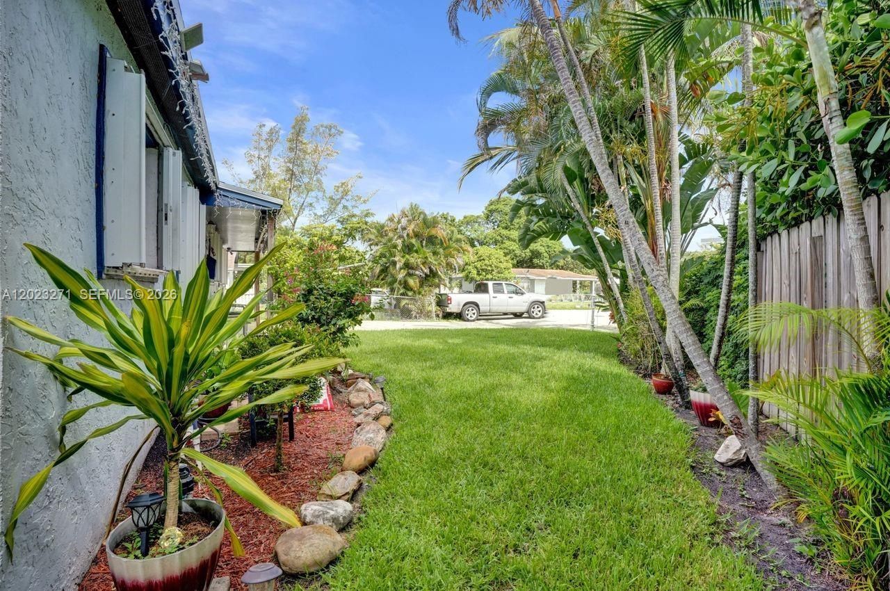1020 NW 25th Ave, Fort Lauderdale, FL 33311 Photo