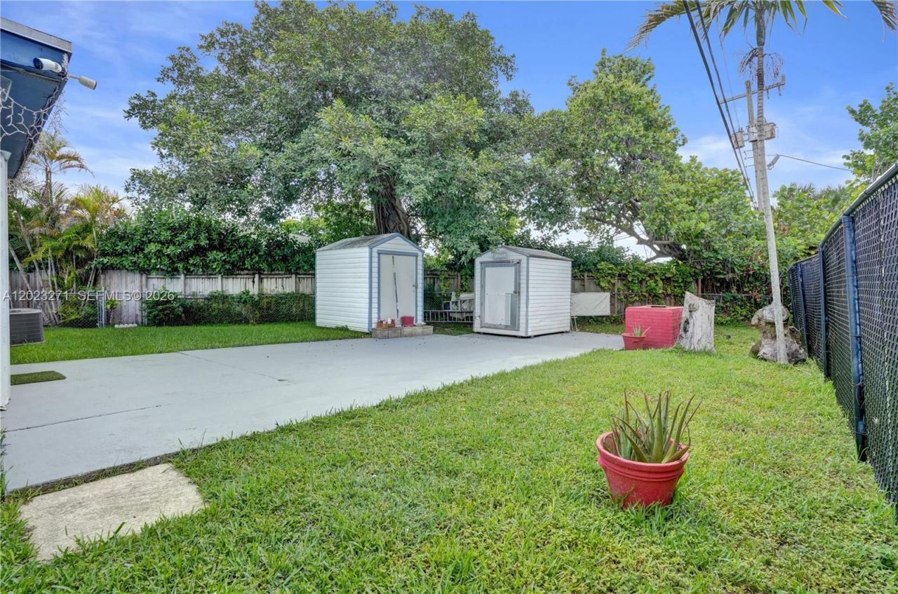 1020 NW 25th Ave, Fort Lauderdale, FL 33311 Photo