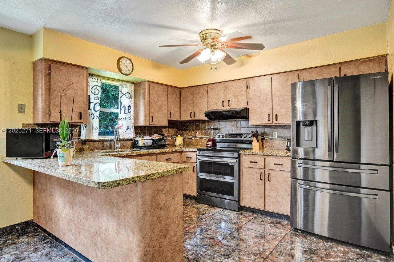1020 NW 25th Ave, Fort Lauderdale, FL 33311 Photo